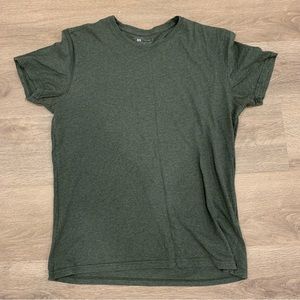 Simons - forest green crew neck shirt